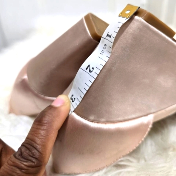 Jewel Badgley Mischka Elegant Wedge Heels Size 8.5 - Picture 8 of 9